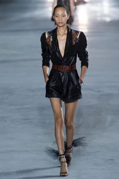 Look 33